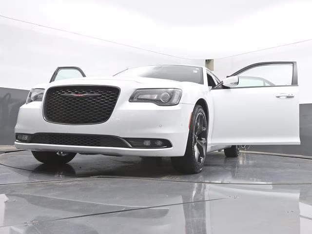2023 Bright White Clearcoat Chrysler 300 S RWD Sedan