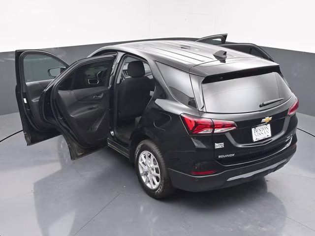 2024 Mosaic Black Metallic Chevrolet Equinox LT AWD SUV