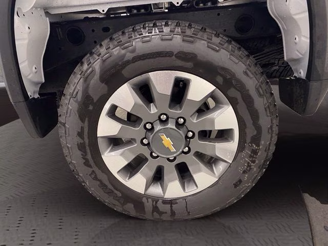 2026 Summit White Chevrolet Silverado 2500HD Custom 4X4 Truck