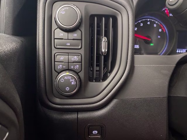 2026 Summit White Chevrolet Silverado 2500HD Custom 4X4 Truck