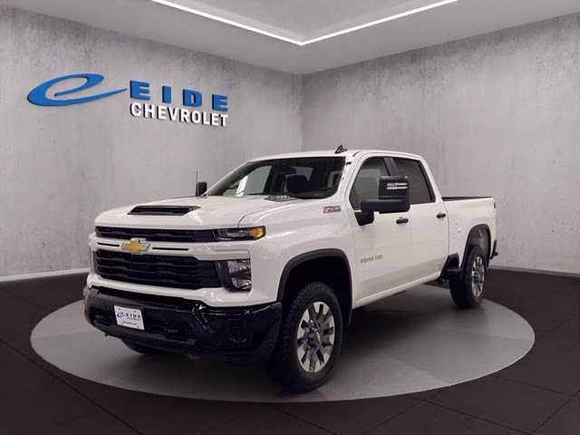 2026 Summit White Chevrolet Silverado 2500HD Custom 4X4 Truck