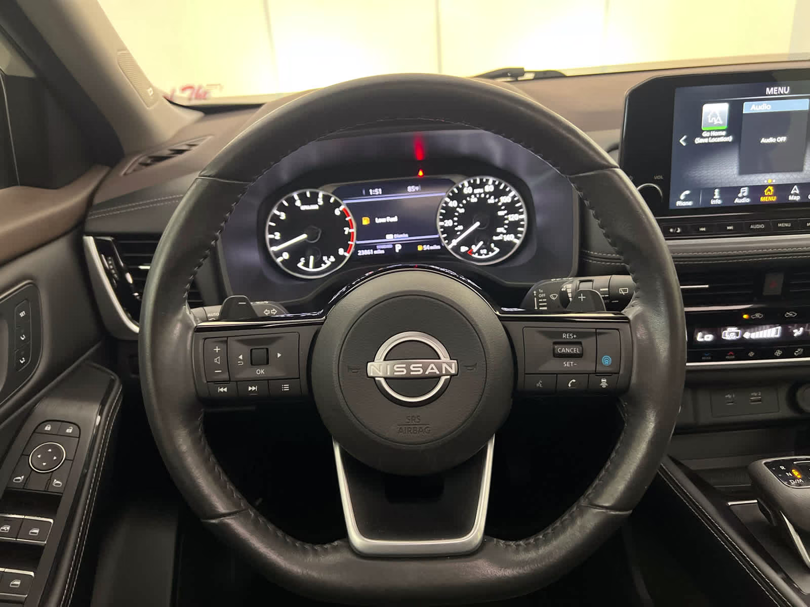 2023 Pearl White Tricoat Nissan Rogue SL FWD SUV