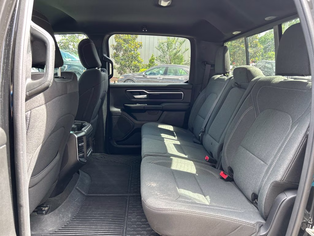 2024 Diamond Black Crystal Pearlcoat Ram 1500 Big Horn/Lone Star RWD Truck