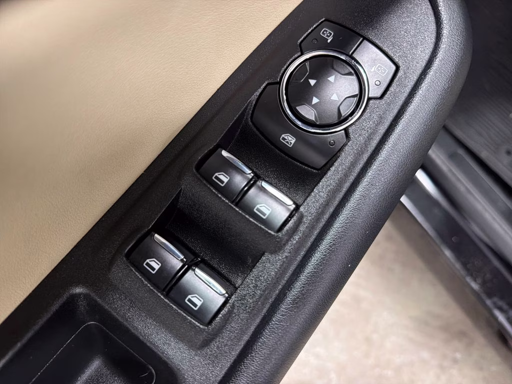 2021 Agate Black Metallic Ford Edge SEL AWD SUV