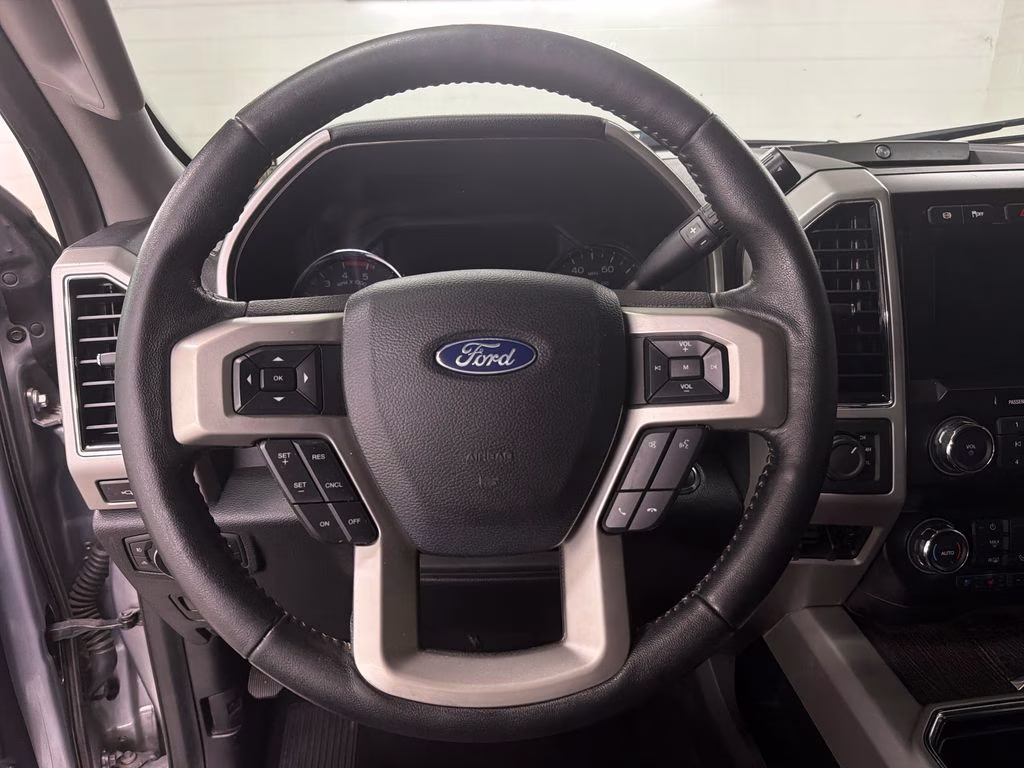 2020 Iconic Silver Metallic Ford Super Duty F-250 SRW Lariat 4X4 Truck