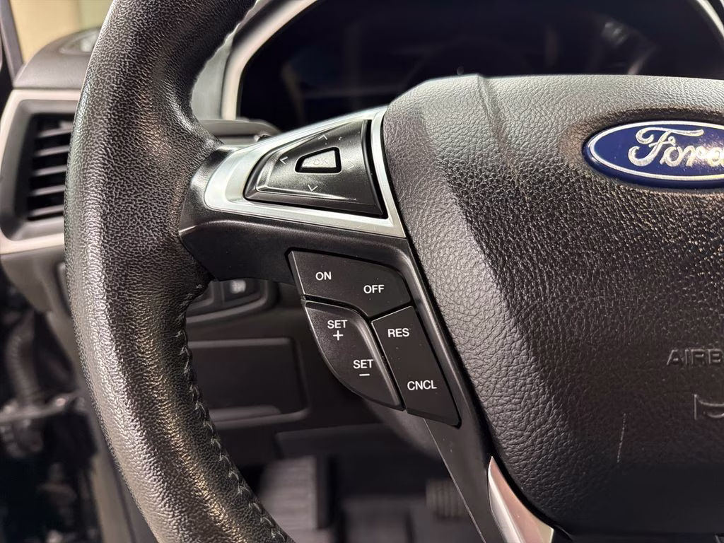 2021 Agate Black Metallic Ford Edge SEL AWD SUV