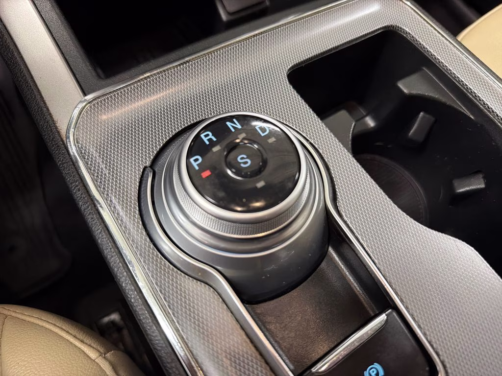 2021 Agate Black Metallic Ford Edge SEL AWD SUV