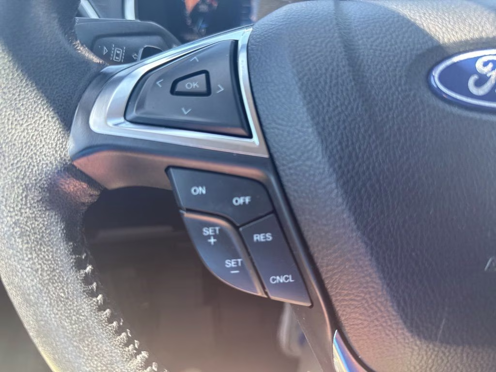 2021 Agate Black Metallic Ford Edge SEL AWD SUV