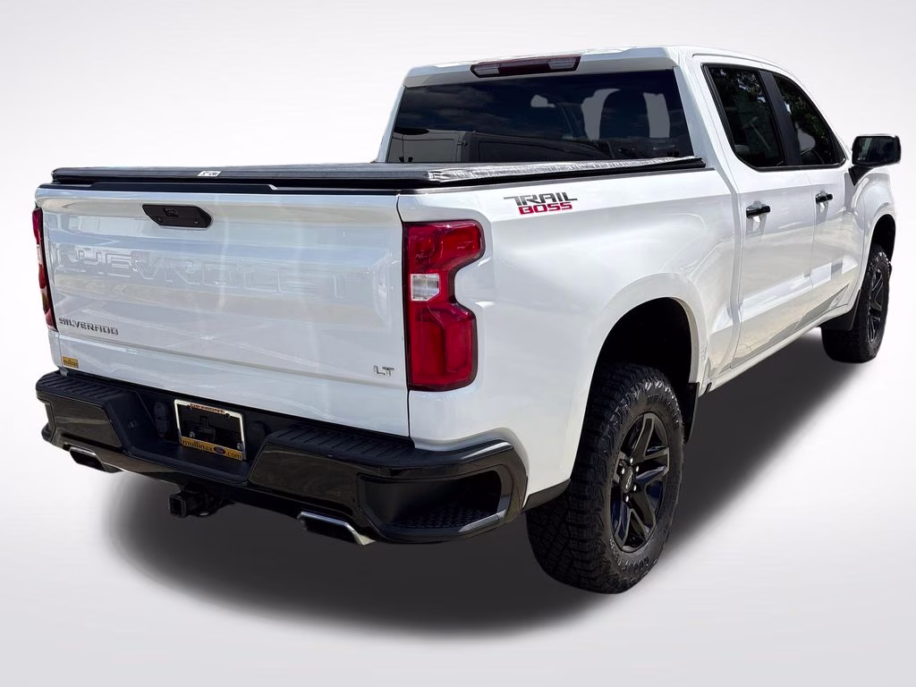2021 Summit White Chevrolet Silverado 1500 LT Trail Boss 4X4 Truck