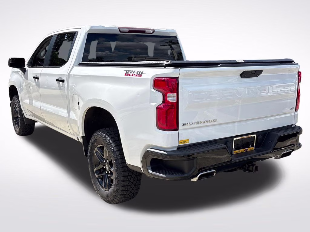 2021 Summit White Chevrolet Silverado 1500 LT Trail Boss 4X4 Truck