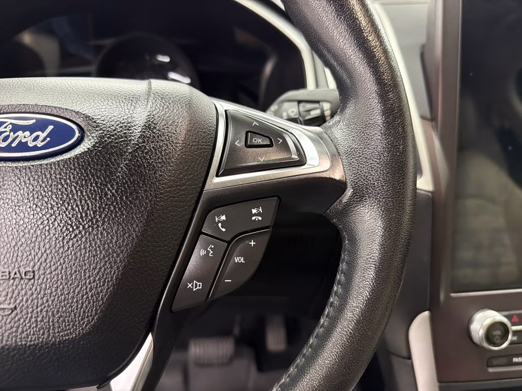 2021 Agate Black Metallic Ford Edge SEL AWD SUV