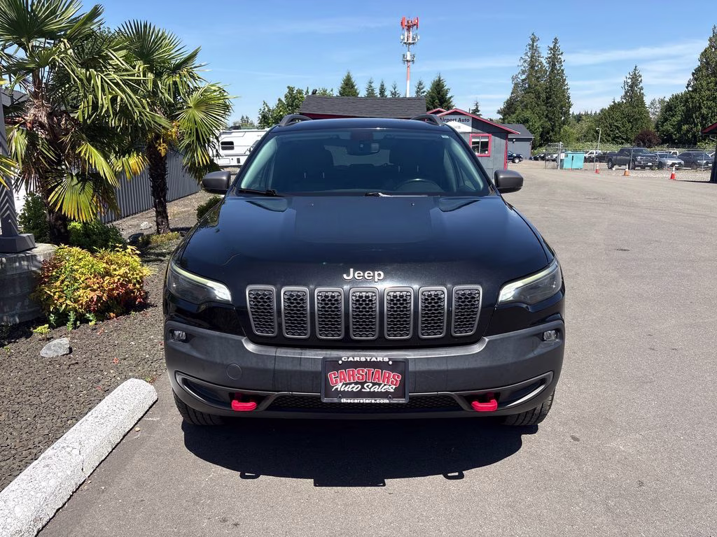 2020 Diamond Black Crystal Pearlcoat Jeep Cherokee Trailhawk 4X4 SUV