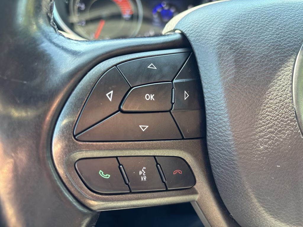 2020 Diamond Black Crystal Pearlcoat Jeep Cherokee Trailhawk 4X4 SUV