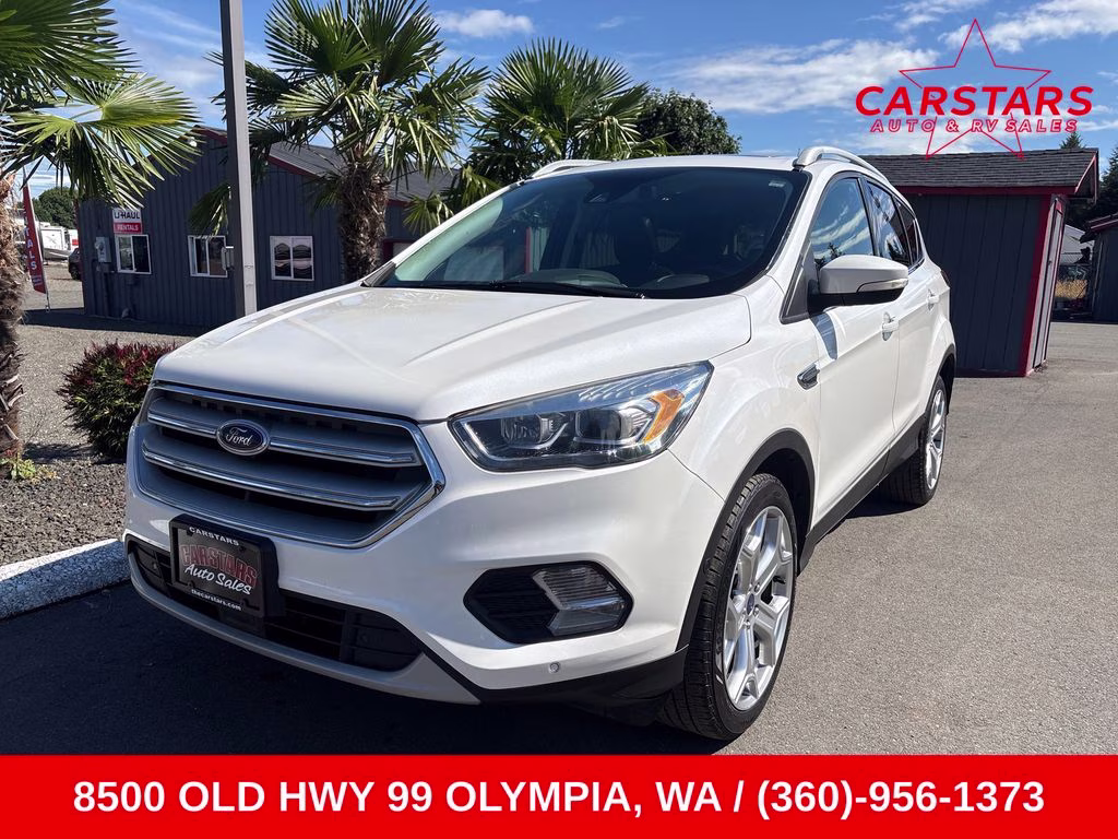 2019 White Platinum Clearcoat Metallic Ford Escape Titanium 4X4 SUV