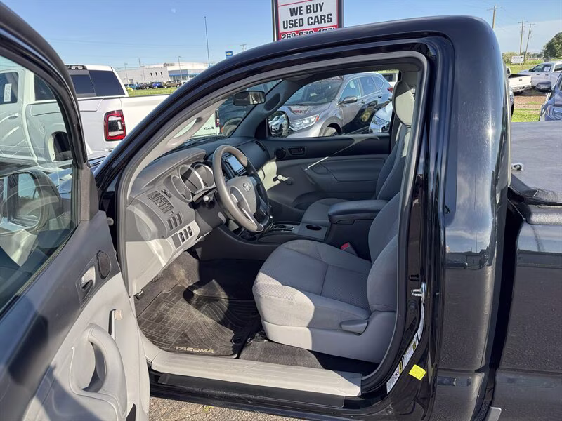 2014 Black Toyota Tacoma 4X4 Truck