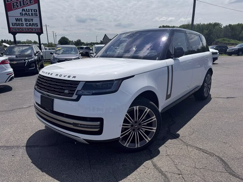 2023 Fuji White Land Rover Range Rover P400 SE LWB AWD SUV