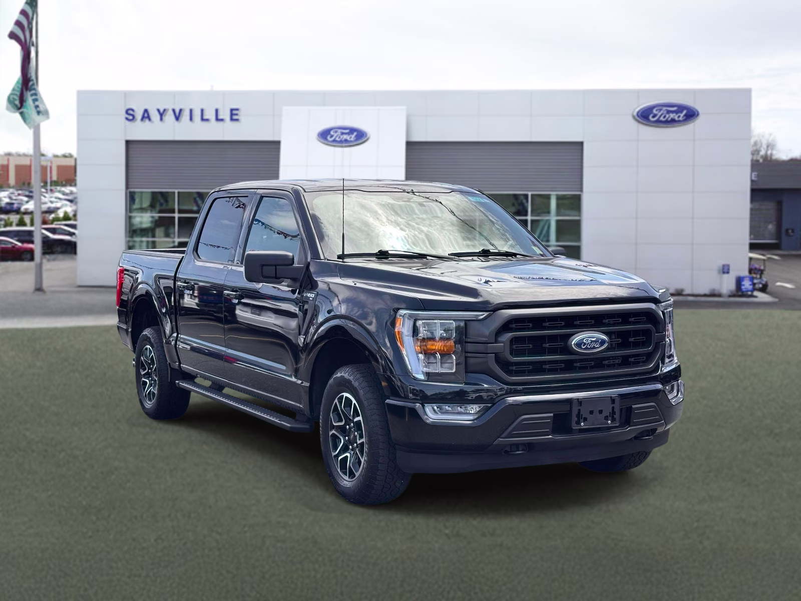 2023 Agate Black Metallic Ford F-150 XLT 4WD SuperCrew 5.5' Box 4X4 Truck