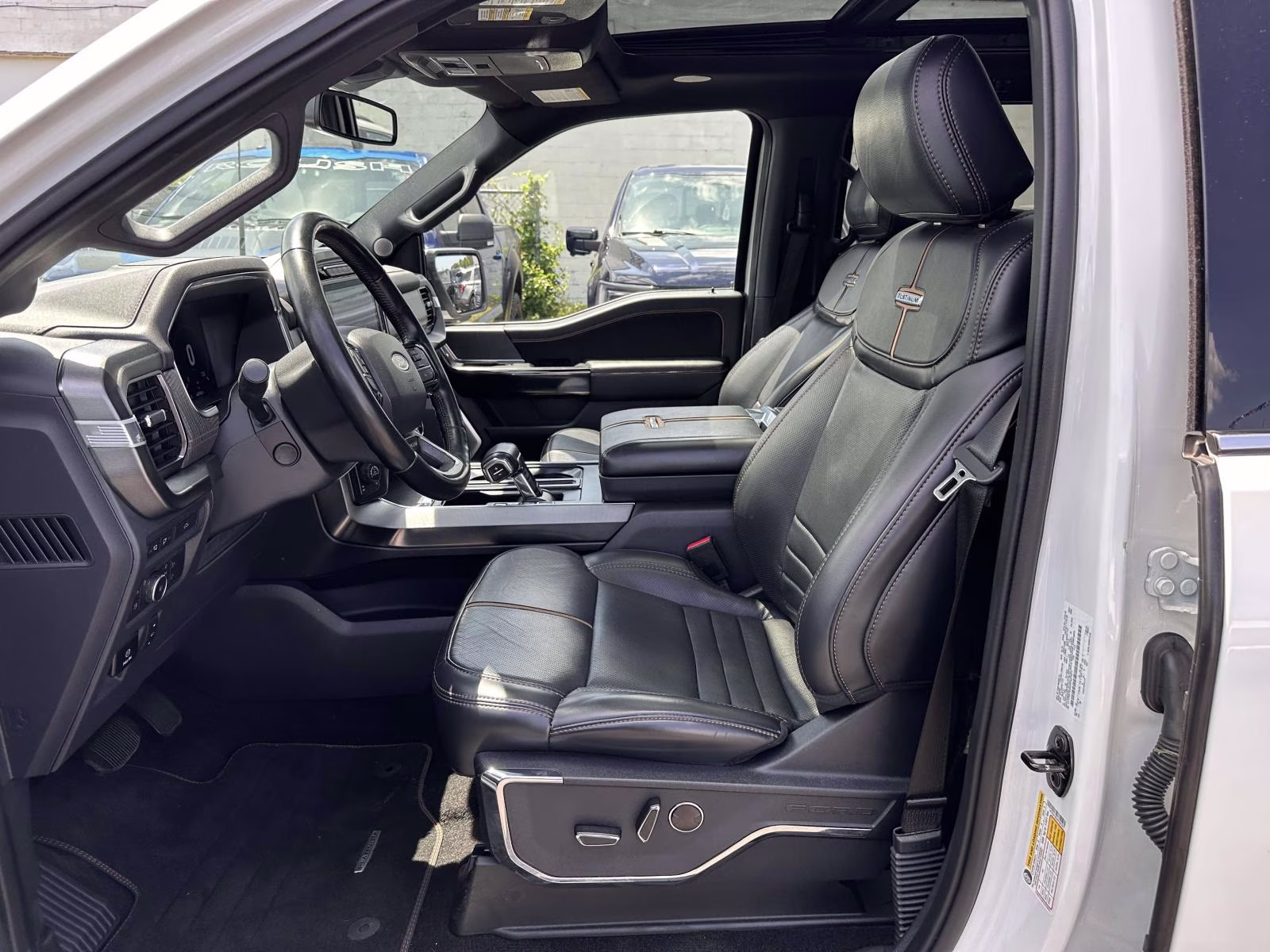 2023 Ford F-150 Platinum - Photo 13