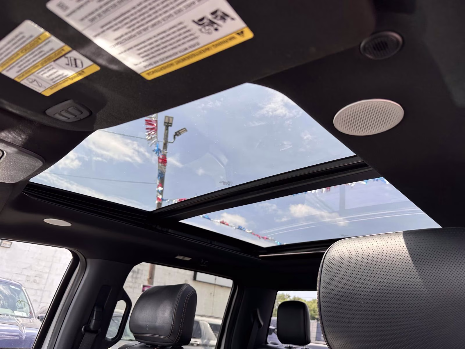 2023 Ford F-150 Platinum - Photo 14