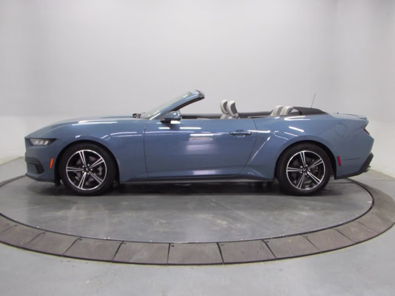 2024 Vapor Blue Metallic Ford Mustang EcoBoost Premium RWD Convertible