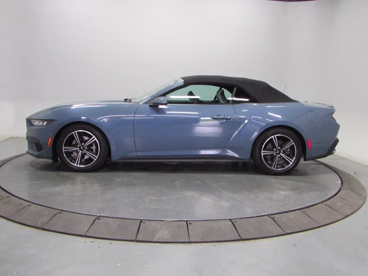 2024 Vapor Blue Metallic Ford Mustang EcoBoost Premium RWD Convertible