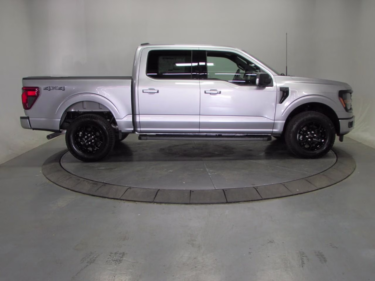 2026 Iconic Silver Metallic Ford F-150 XLT 4X4 Truck