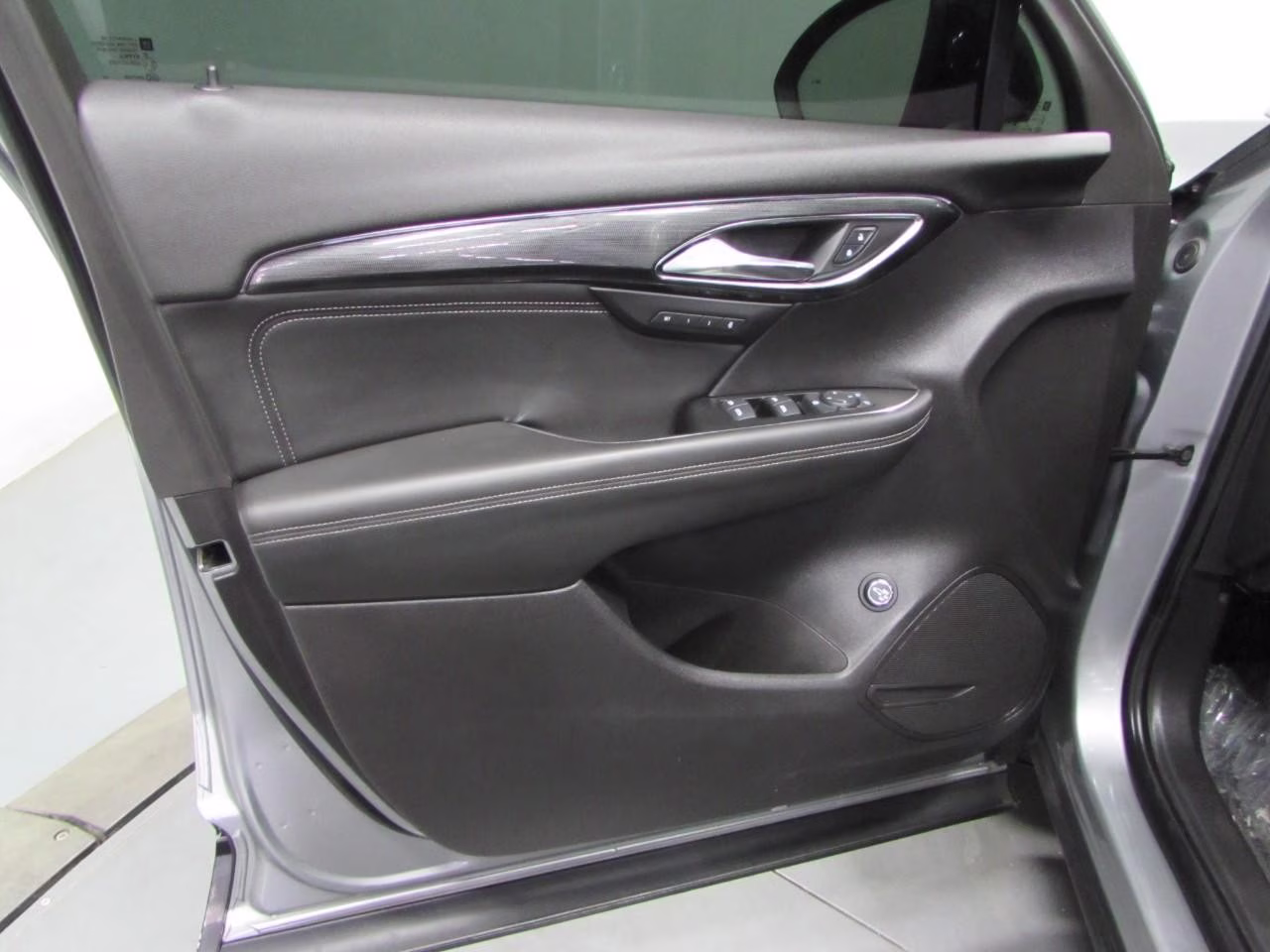 2023 Moonstone Gray Metallic Buick Envision Essence AWD SUV