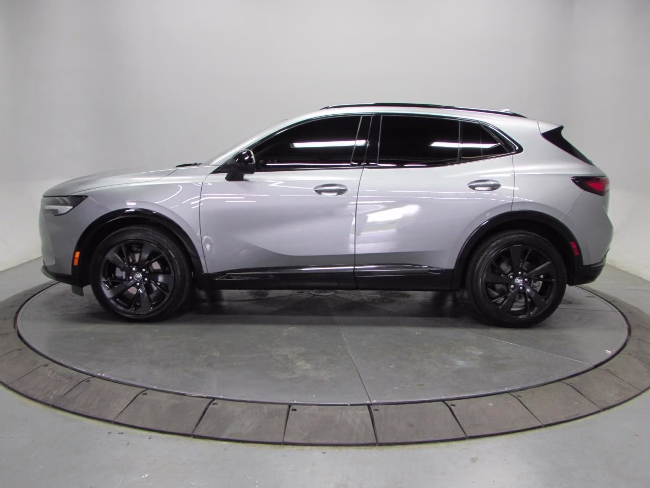 2023 Moonstone Gray Metallic Buick Envision Essence AWD SUV