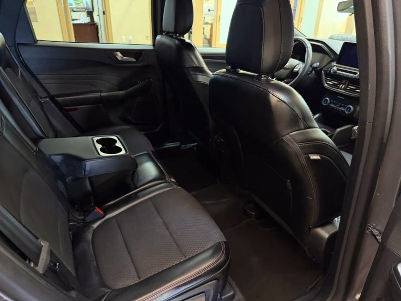2024 Ford Escape ST-Line Sport Utility 4D AWD