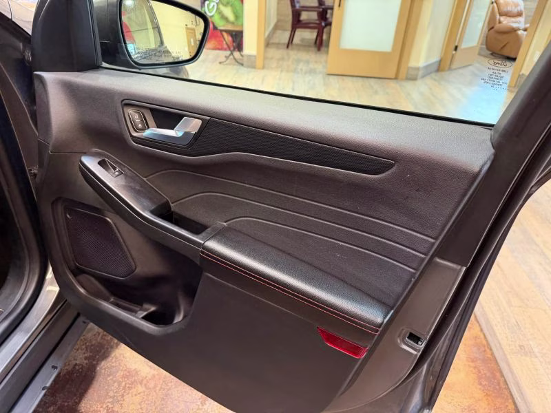 2024 Ford Escape ST-Line Sport Utility 4D AWD