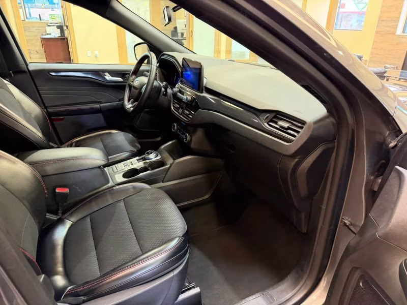 2024 Ford Escape ST-Line Sport Utility 4D AWD