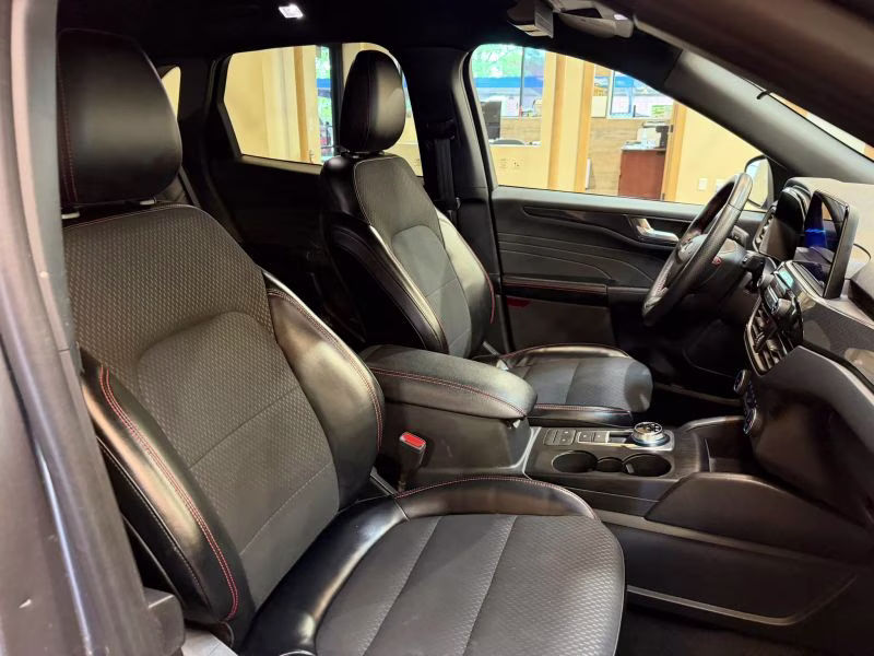 2024 Ford Escape ST-Line Sport Utility 4D AWD