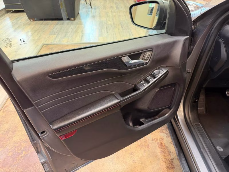 2024 Ford Escape ST-Line Sport Utility 4D AWD
