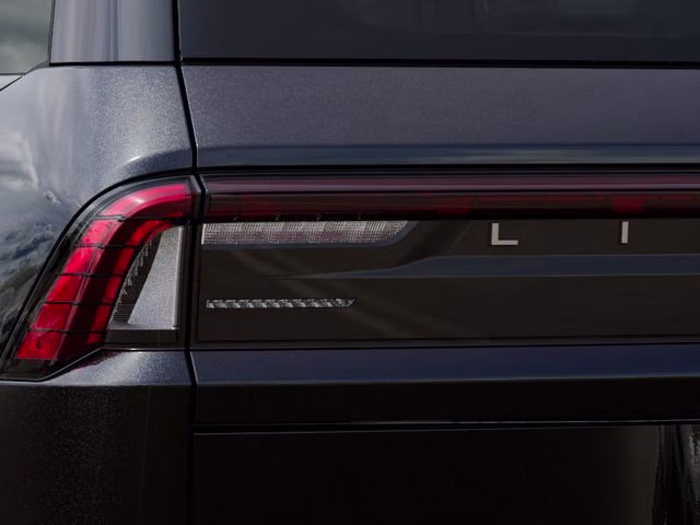 2027 Infinite Black Metallic Clearcoat Lincoln Navigator Reserve 4X4 SUV