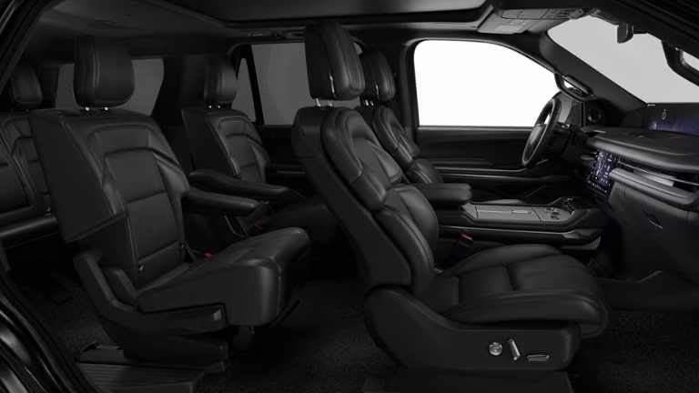 2027 Infinite Black Metallic Clearcoat Lincoln Navigator Reserve 4X4 SUV