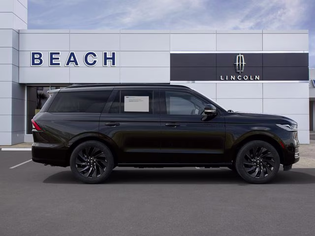 2027 Infinite Black Metallic Clearcoat Lincoln Navigator Reserve 4X4 SUV