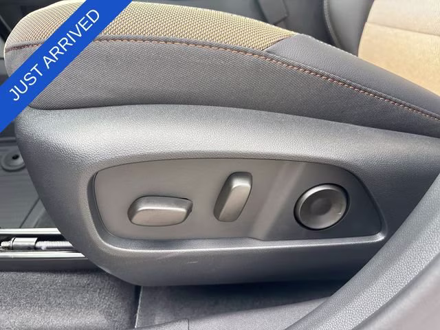 2026 Polar White Tricoat Chevrolet Equinox ACTIV FWD SUV