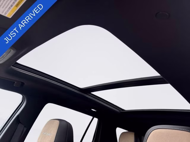 2026 Polar White Tricoat Chevrolet Equinox ACTIV FWD SUV