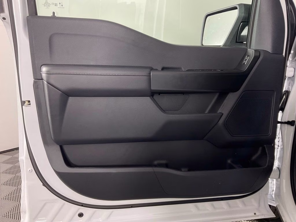 2026 Oxford White Ford F-150 STX 4X4 Truck