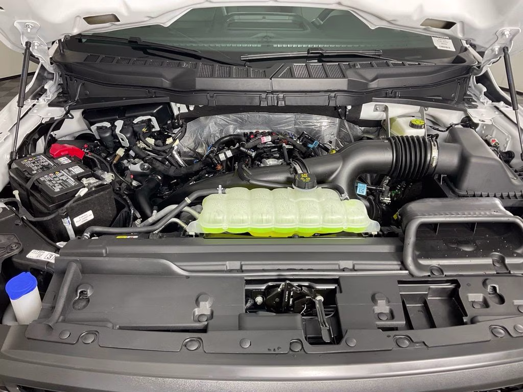 2026 Oxford White Ford F-150 XL RWD Truck