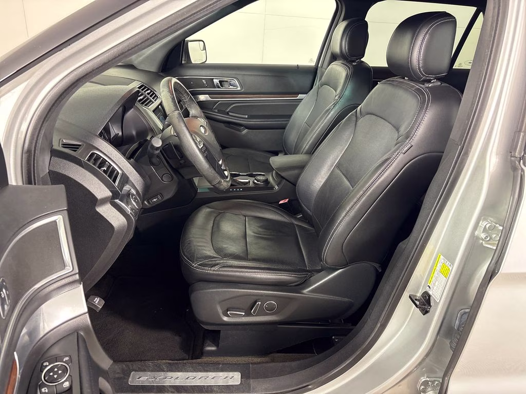 2017 Ingot Silver Metallic Ford Explorer Limited 4X4 SUV