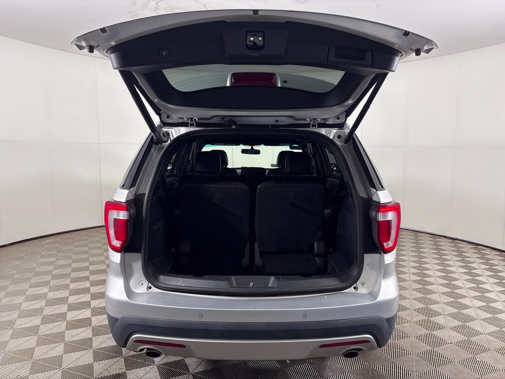 2017 Ingot Silver Ford Explorer Limited 4X4 SUV