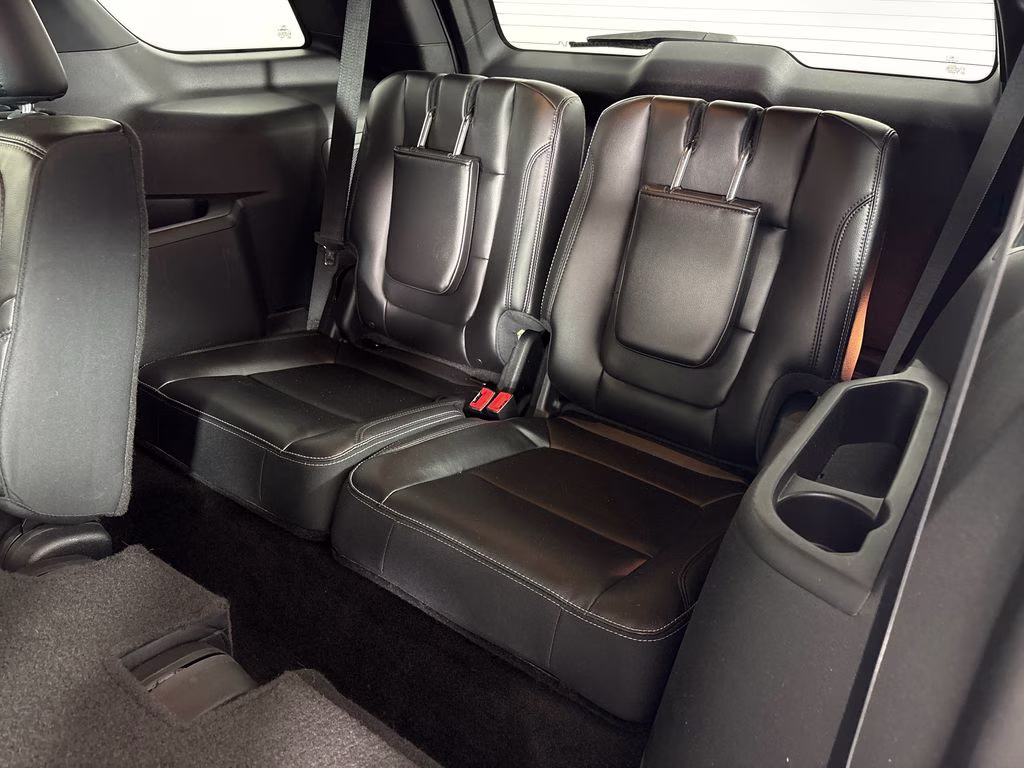 2017 Ingot Silver Metallic Ford Explorer Limited 4X4 SUV
