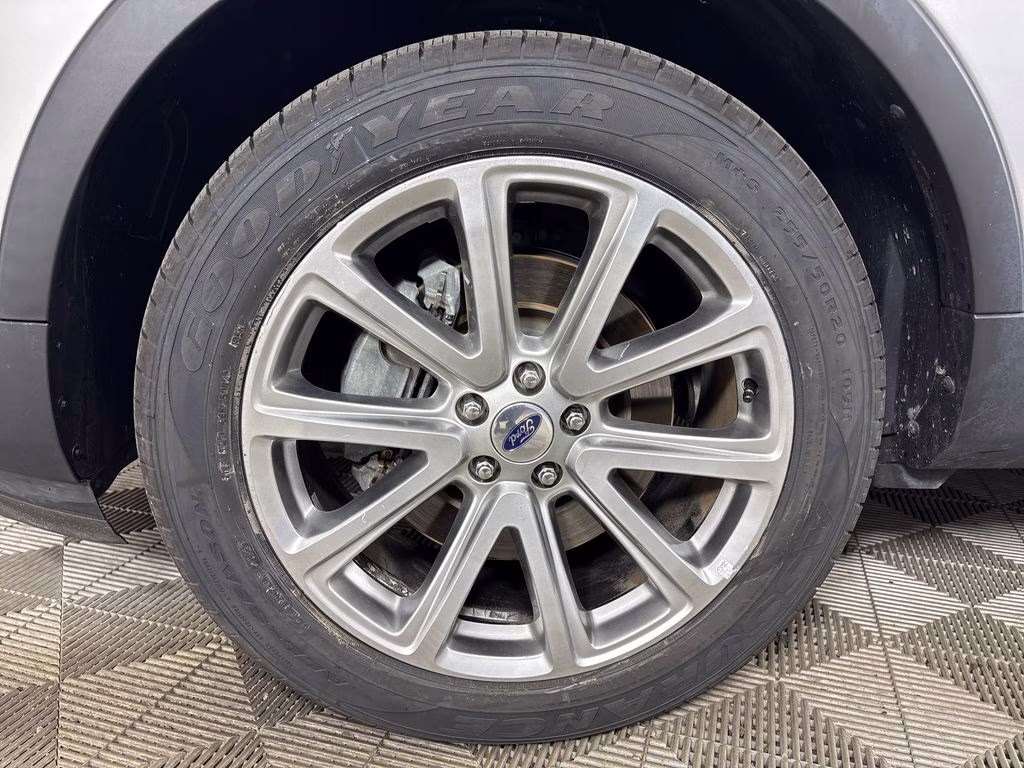 2017 Ingot Silver Metallic Ford Explorer Limited 4X4 SUV