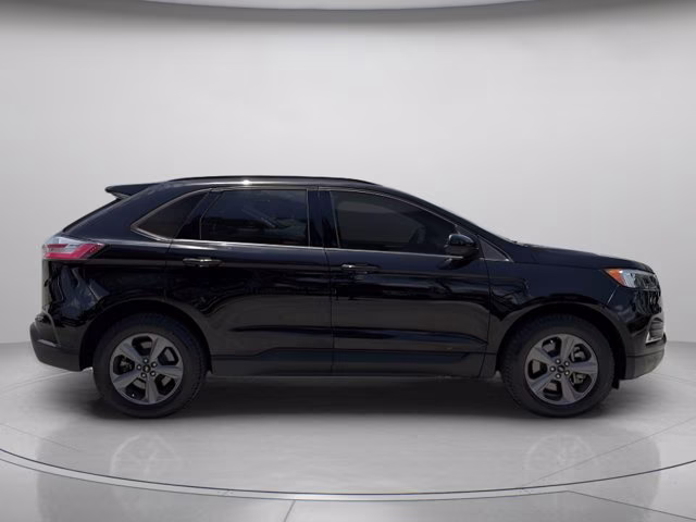 2023 Agate Black Metallic Ford Edge SEL AWD SUV