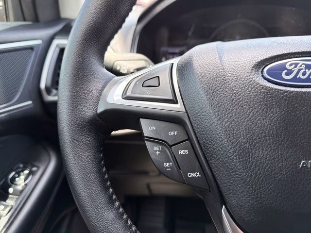 2023 Agate Black Metallic Ford Edge SEL AWD SUV