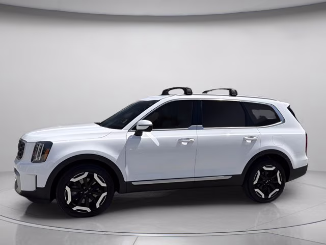 2024 Glacial White Pearl Kia Telluride S AWD SUV