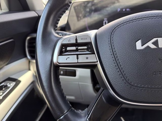 2024 Glacial White Pearl Kia Telluride S AWD SUV