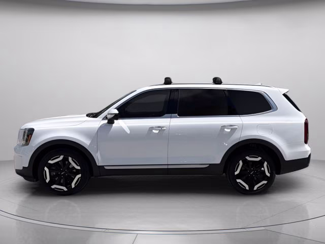 2024 Glacial White Pearl Kia Telluride S AWD SUV