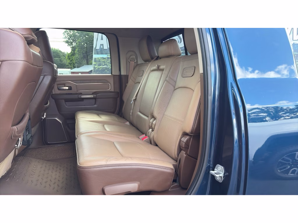 2020 Patriot Blue Pearlcoat Ram 2500 Longhorn 4X4 Truck